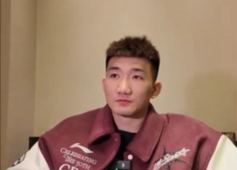  咋形容你和王博的關(guān)系？孫銘徽：像家人 他訓(xùn)練&生活中很照顧我們