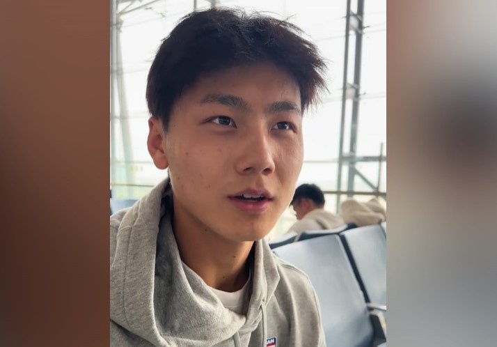  為何半場過后不久被換下？毛偉杰：兩條腿特別緊，李導(dǎo)怕我受傷