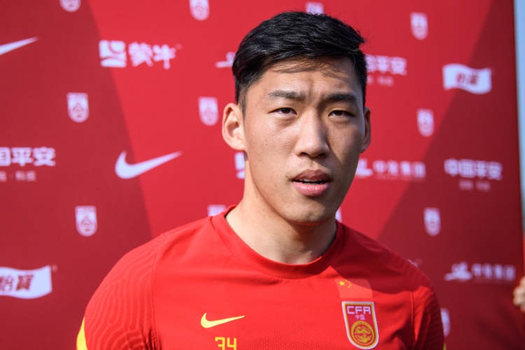  北青體育：朱辰杰是否以“面具人”形象出戰(zhàn)18強賽，仍需多方溝通