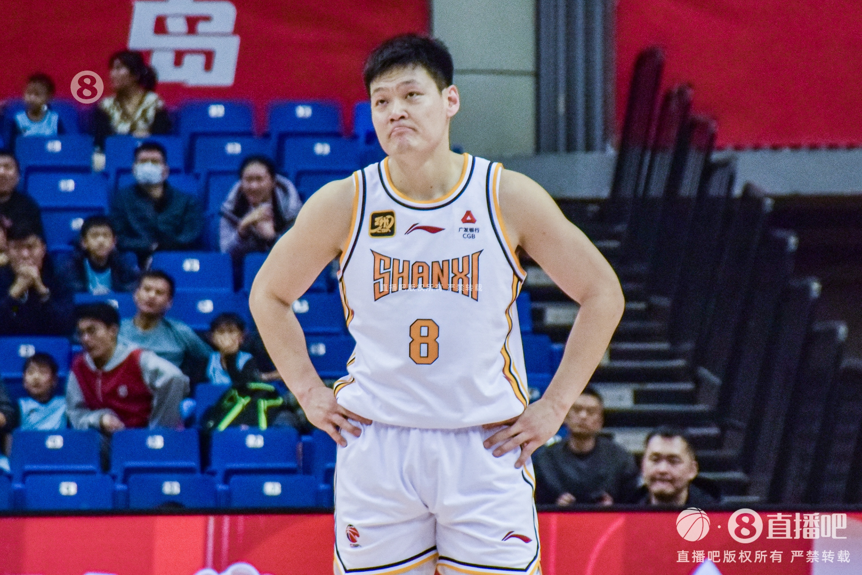  表現(xiàn)平平！張寧11中4拿到11分3板4助&三分8中2 有5犯規(guī)