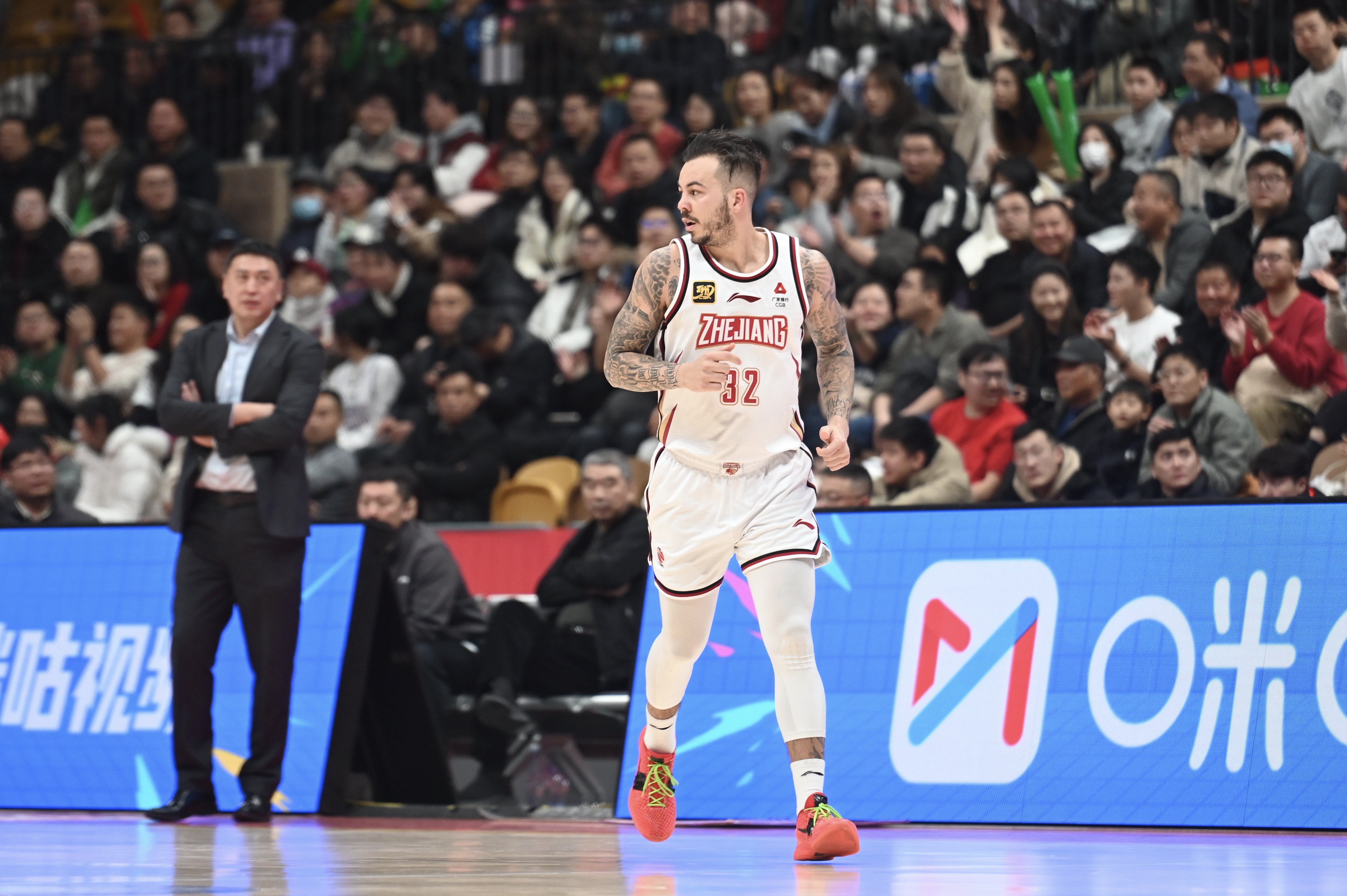  得分爆炸力！約克23中13得34分2板8助4斷 三分11中6