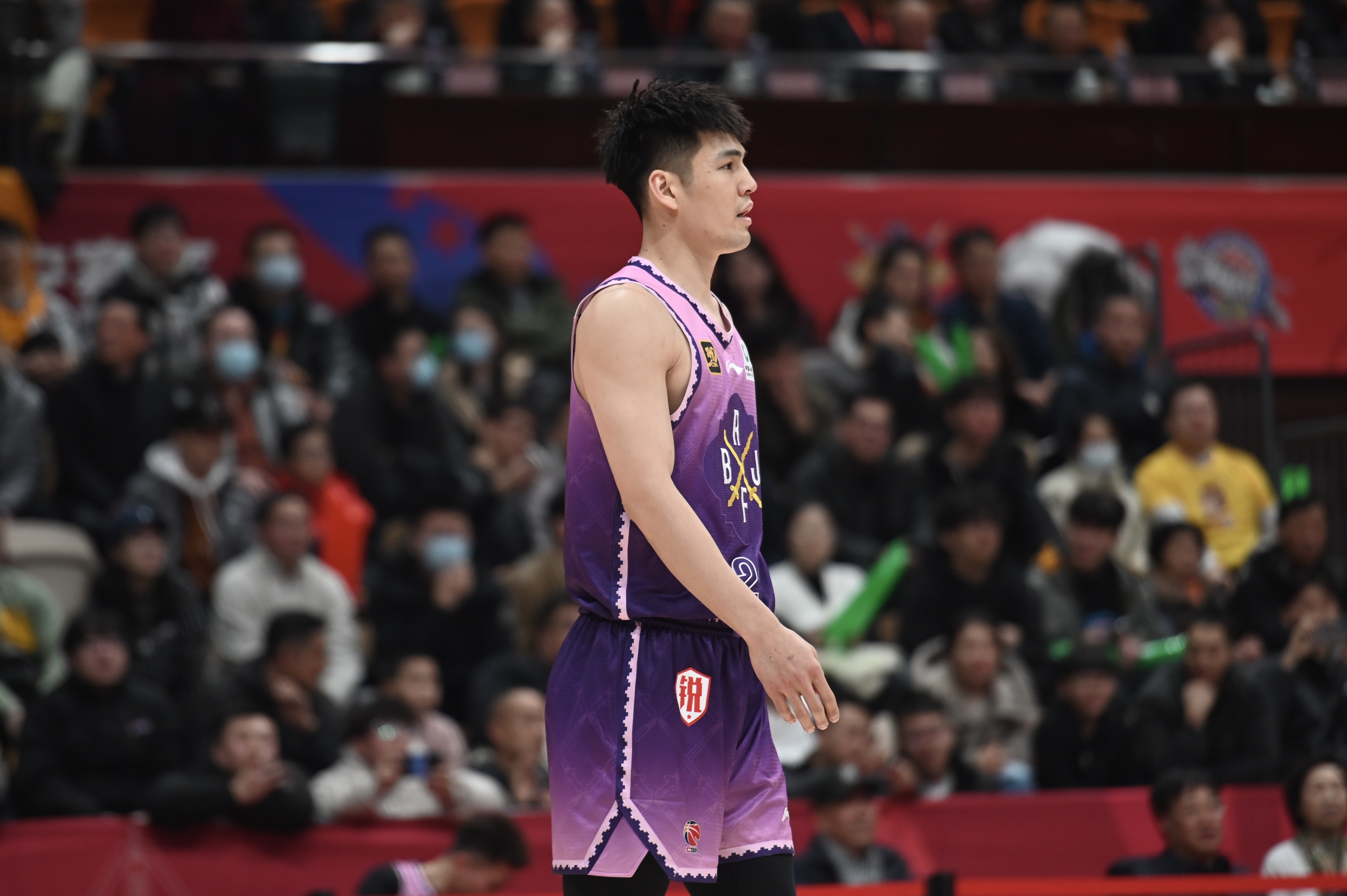  表現(xiàn)可以！陳國(guó)豪8中5拿到13分3板1斷